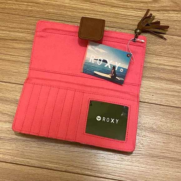 Roxy Wallet - Picture 2 of 2